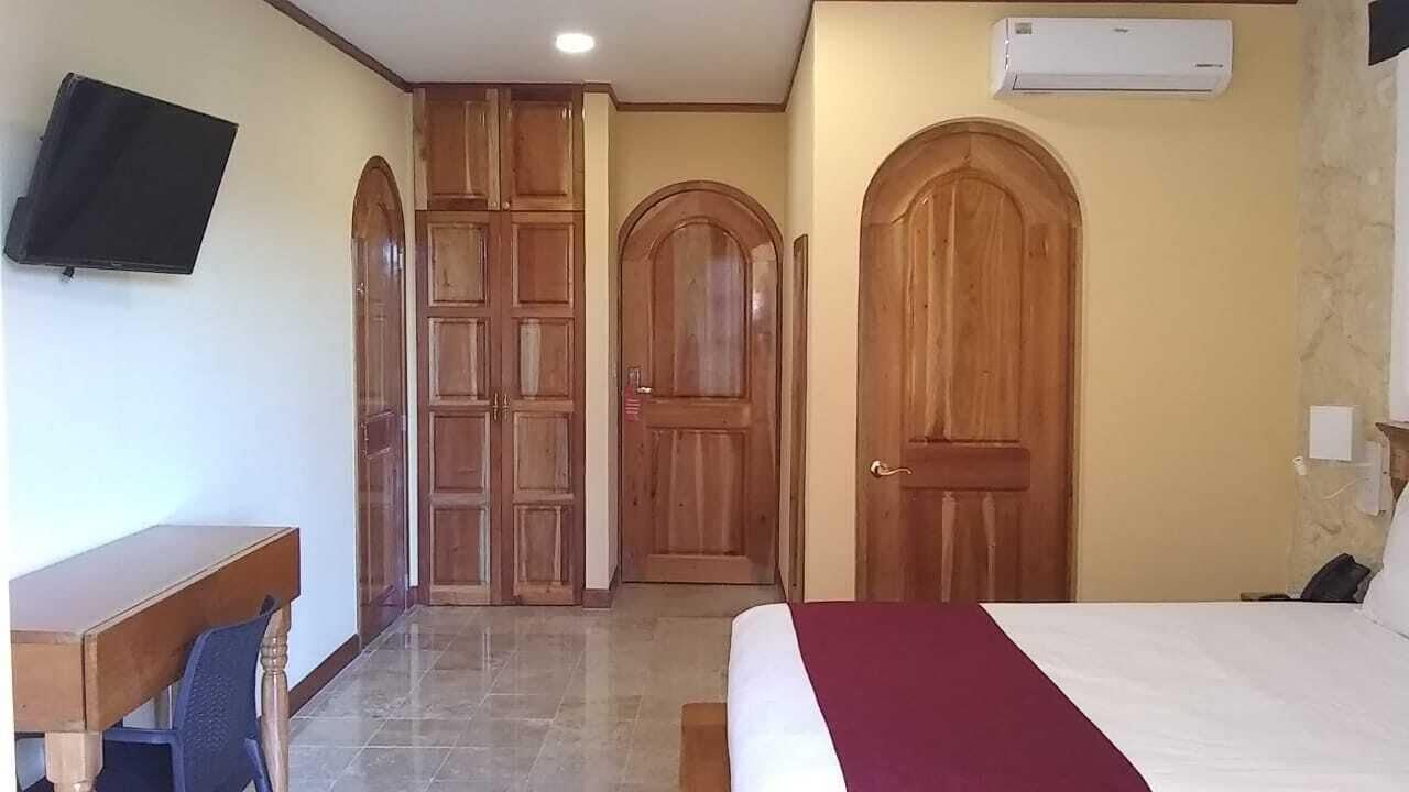 Cancun International Suites Exteriér fotografie